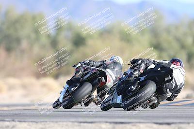 media/Dec-07-2025-CVMA (Sun) [[3e7d2de5dc]]/Race 12- Formula 40 MW and LW/